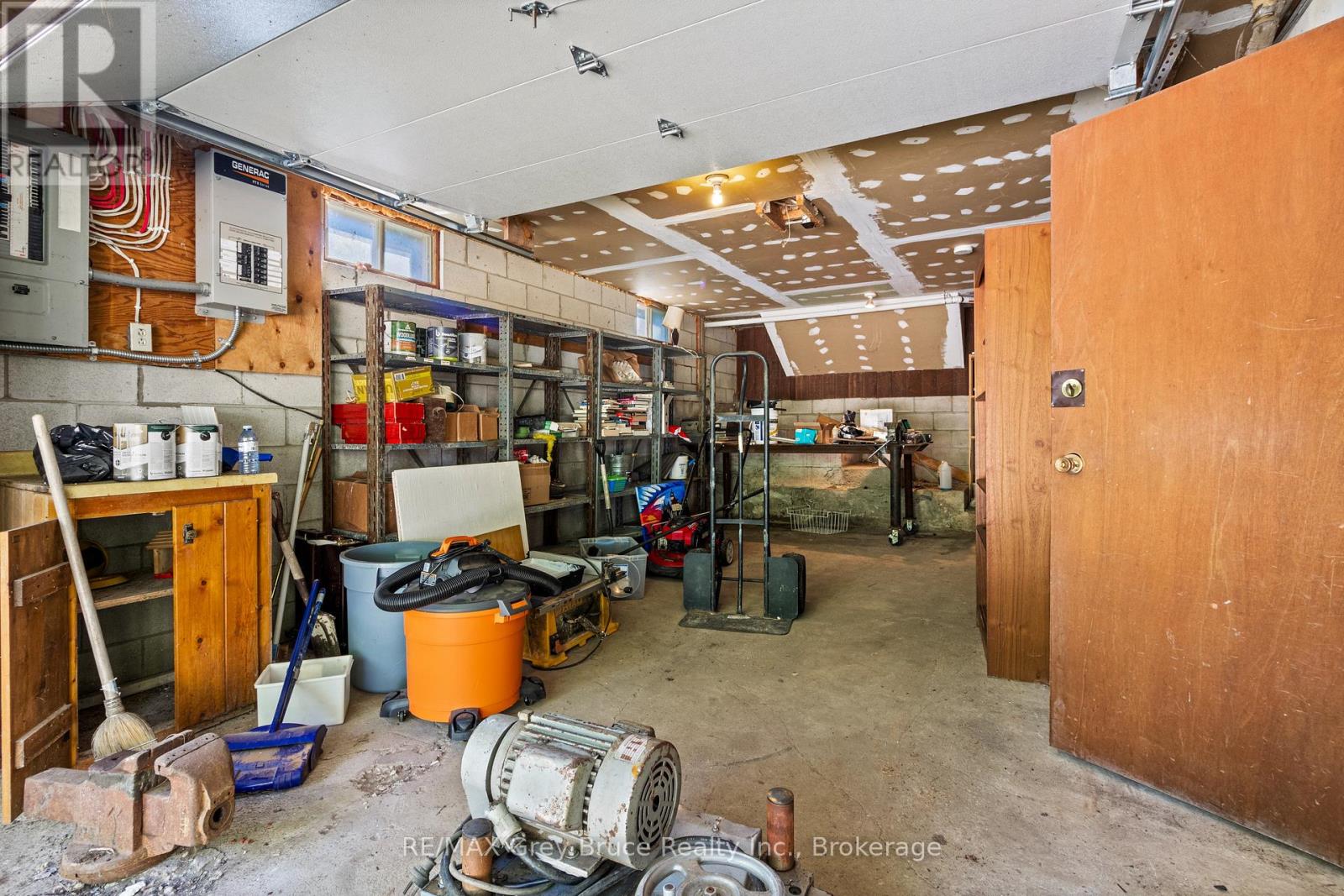 479 DYERS BAY ROAD - Image 36