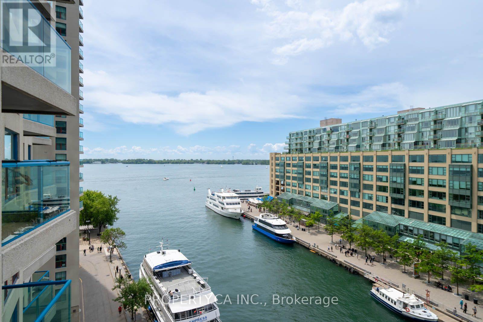#1111 77 HARBOUR SQUARE - 32
