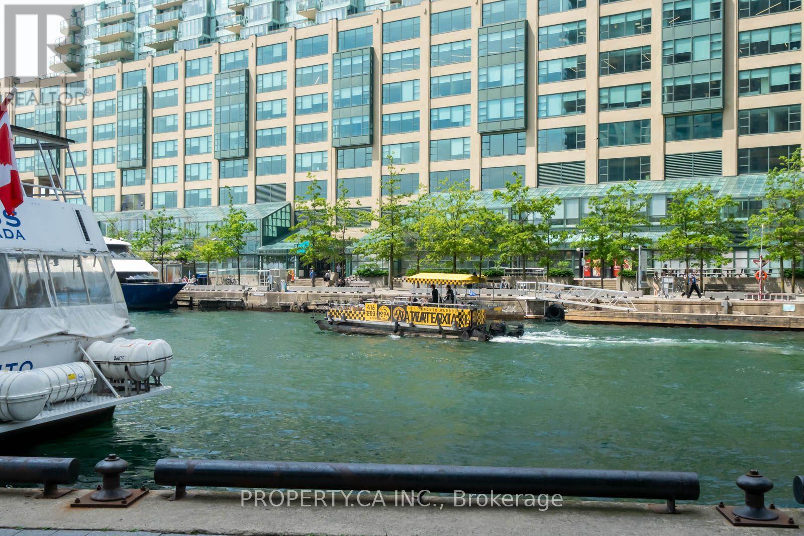 #1111 77 HARBOUR SQUARE - 42