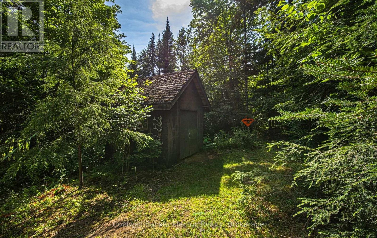 843 JACK LAKE ROAD - 38