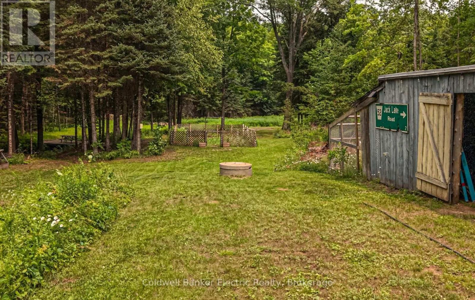 843 JACK LAKE ROAD - 42