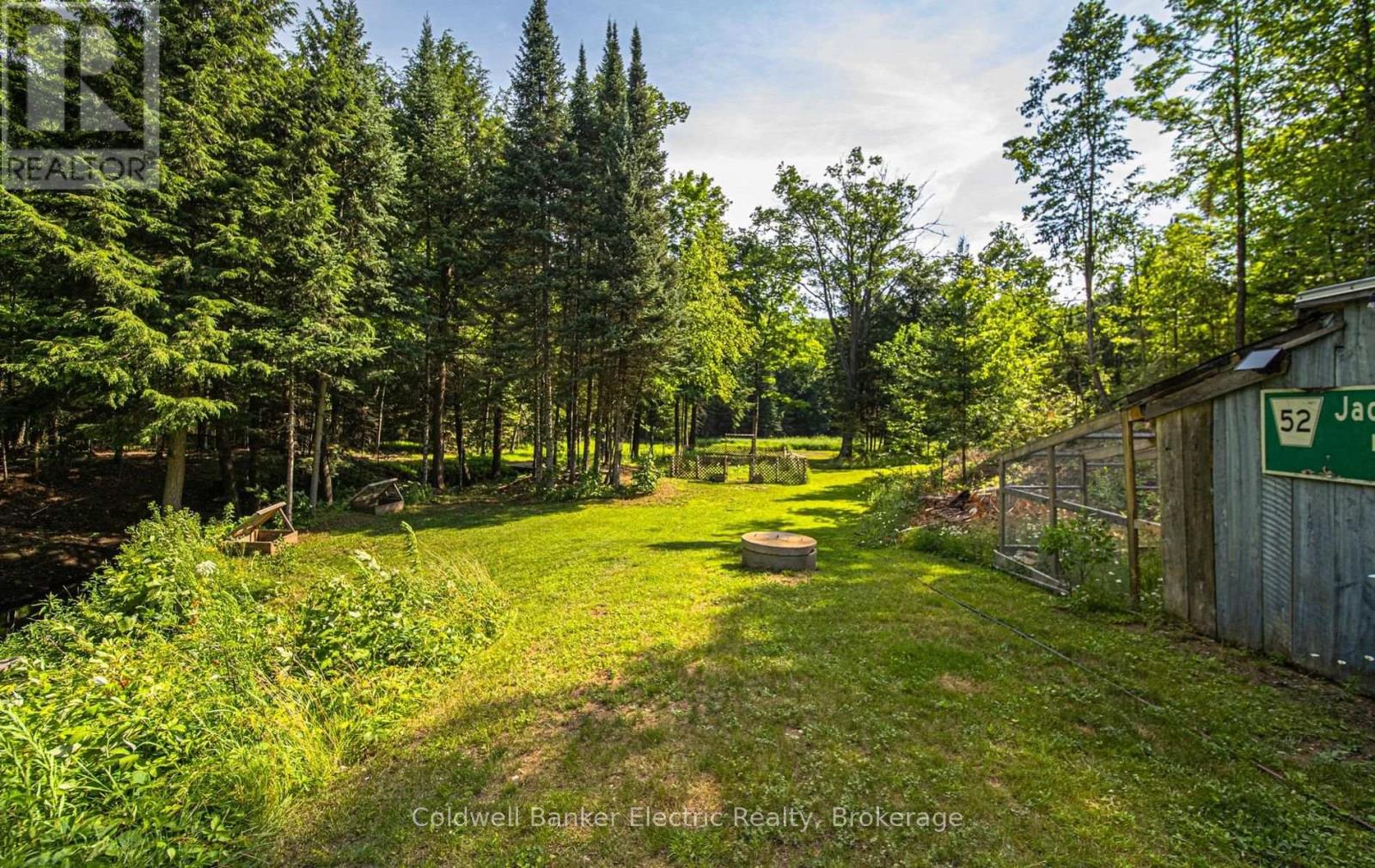 843 JACK LAKE ROAD - 43