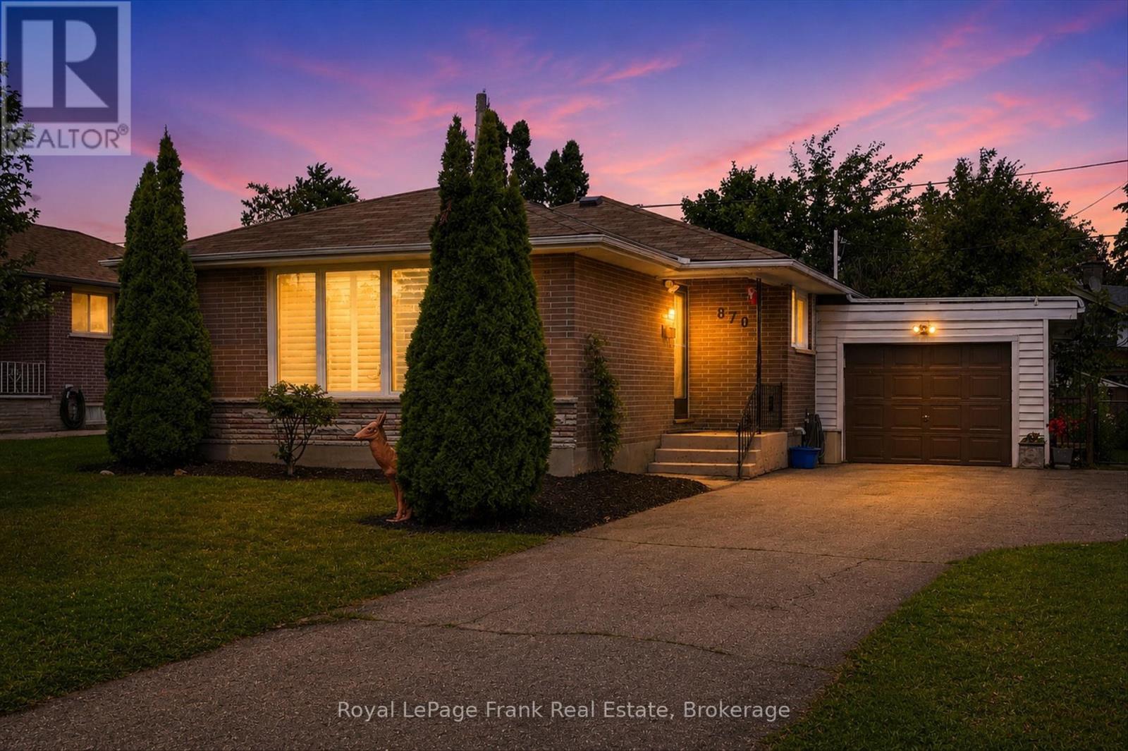 870 HEMLOCK STREET - 3