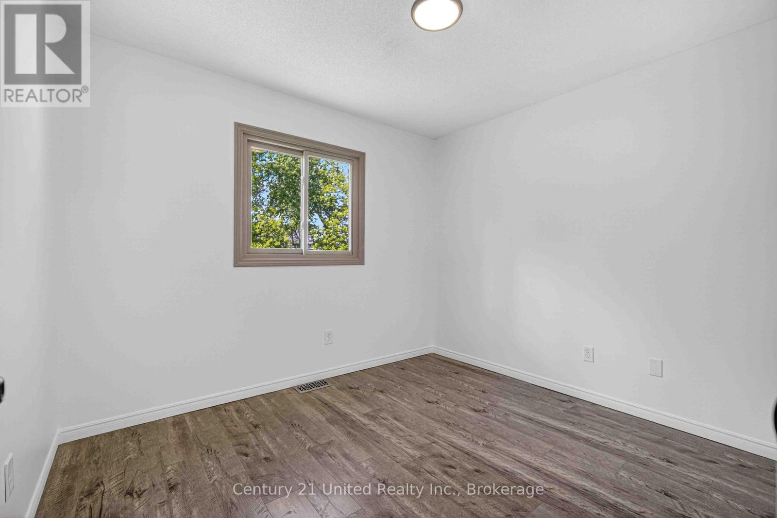 1255 HUNTINGTON CIRCLE - 15