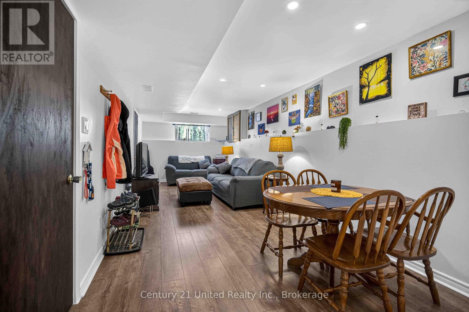 1255 HUNTINGTON CIRCLE - 21