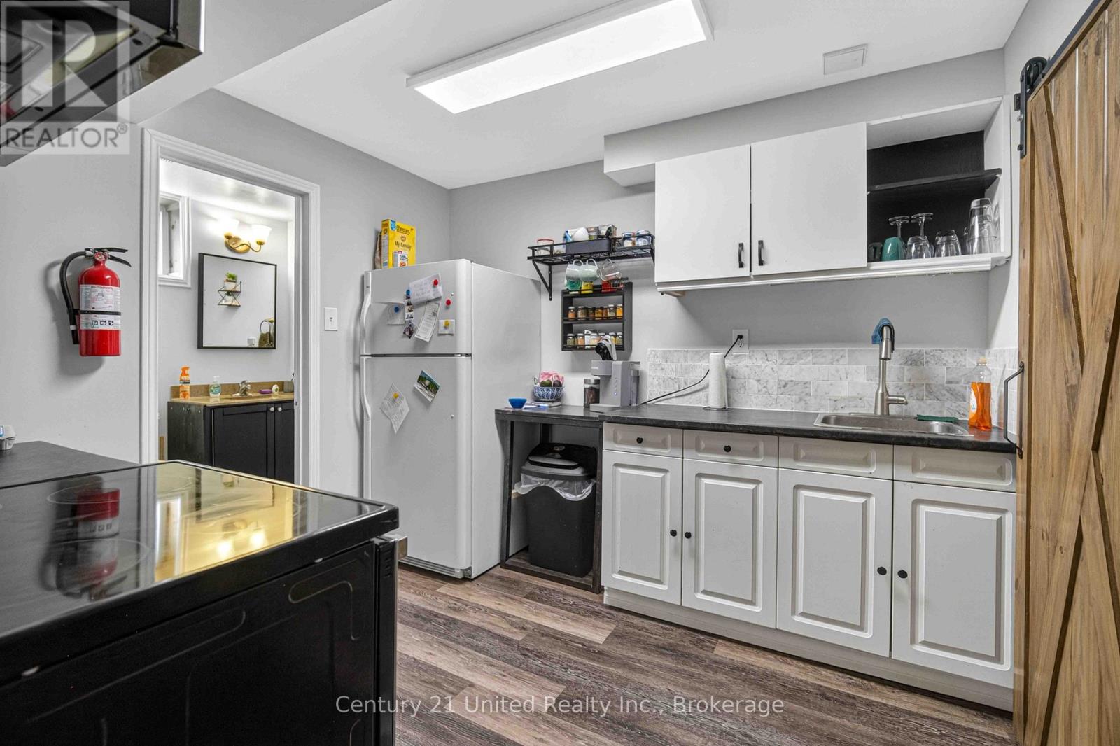 1255 HUNTINGTON CIRCLE - 25