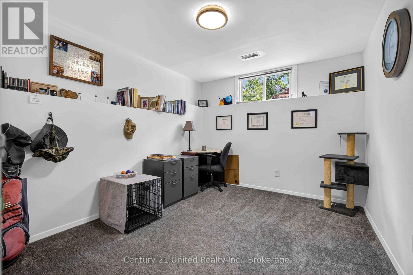 1255 HUNTINGTON CIRCLE - 29