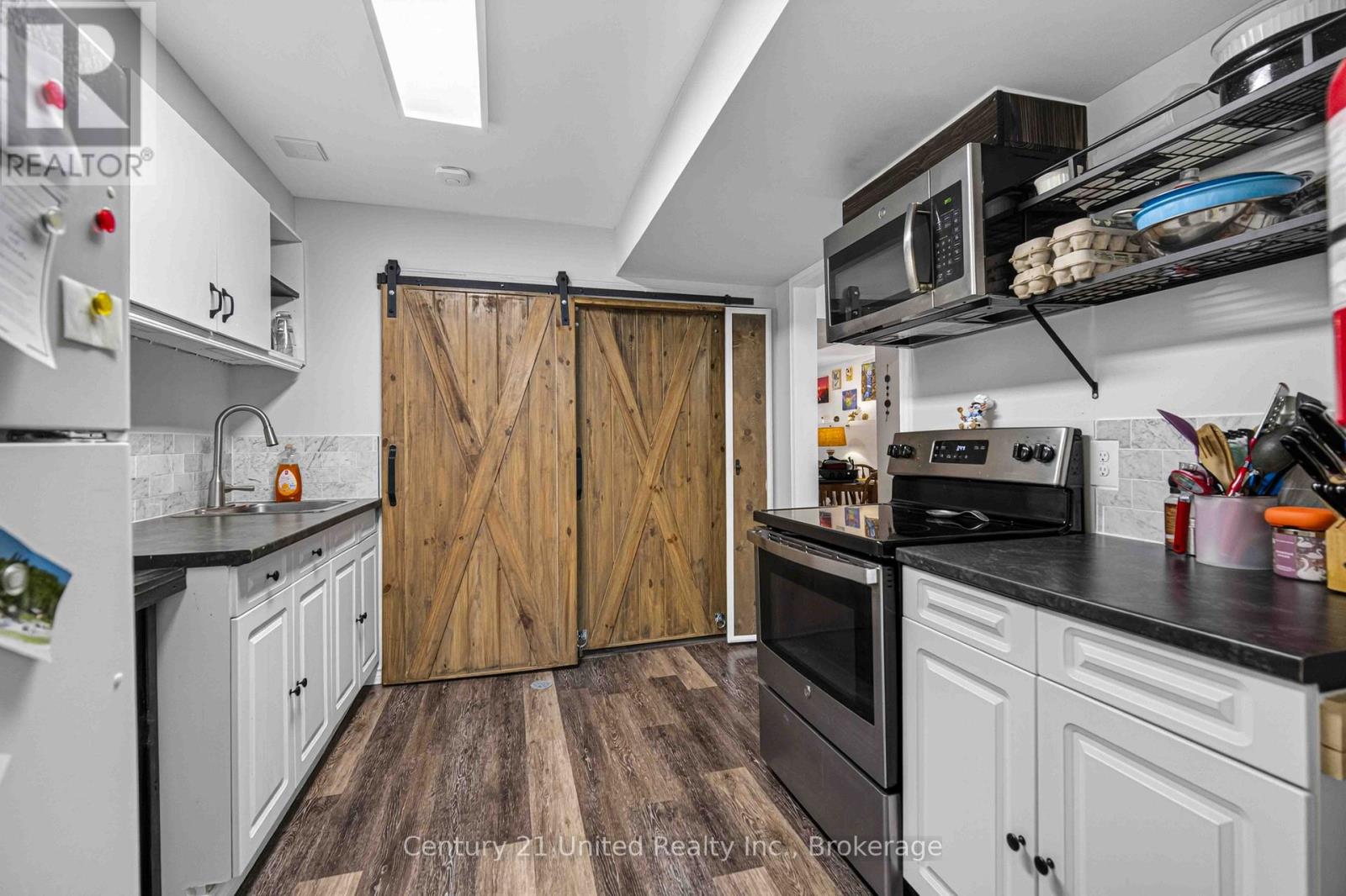 1255 HUNTINGTON CIRCLE - 39