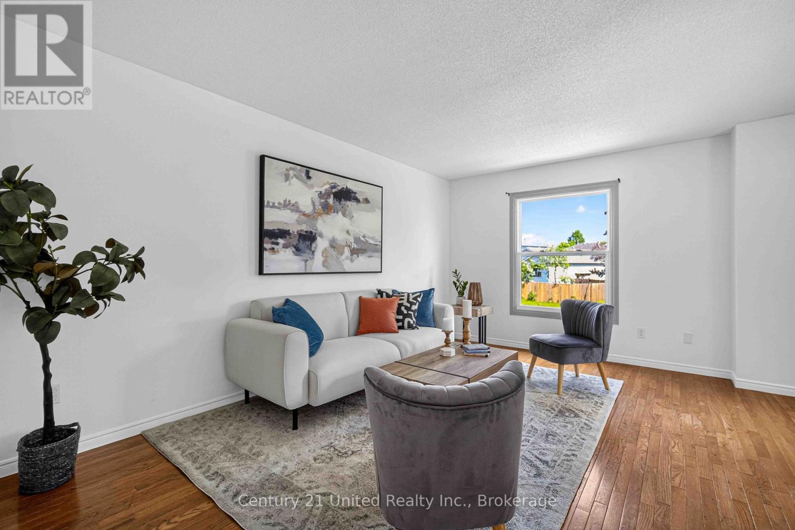 1255 HUNTINGTON CIRCLE - 4