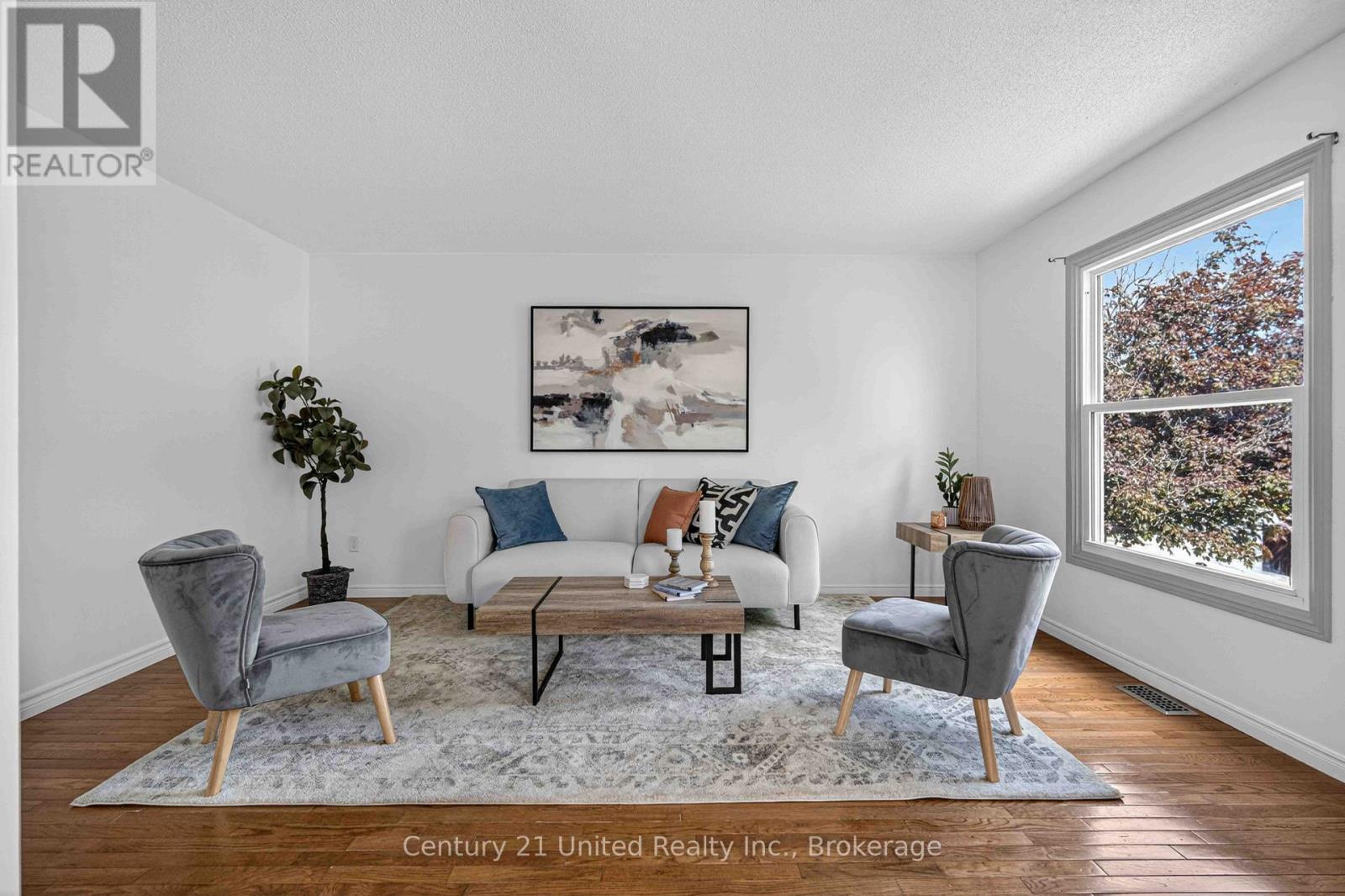 1255 HUNTINGTON CIRCLE - 5