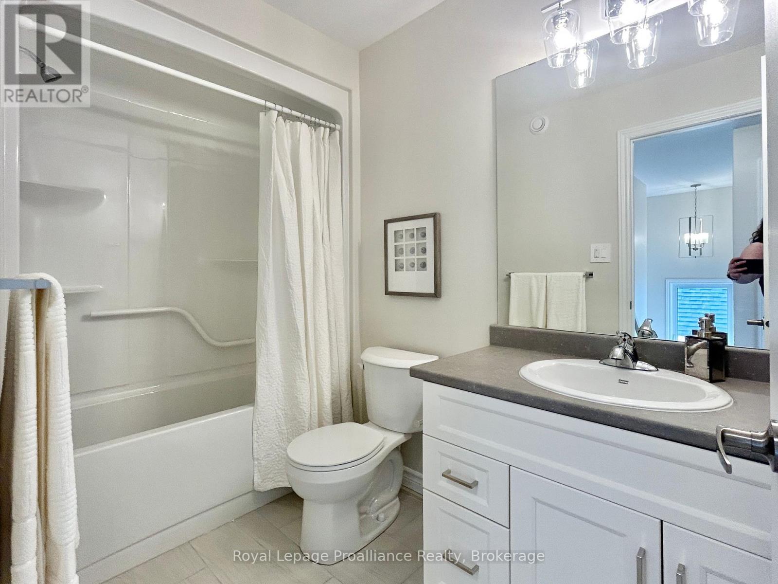 93 ATHABASKA DRIVE - 18