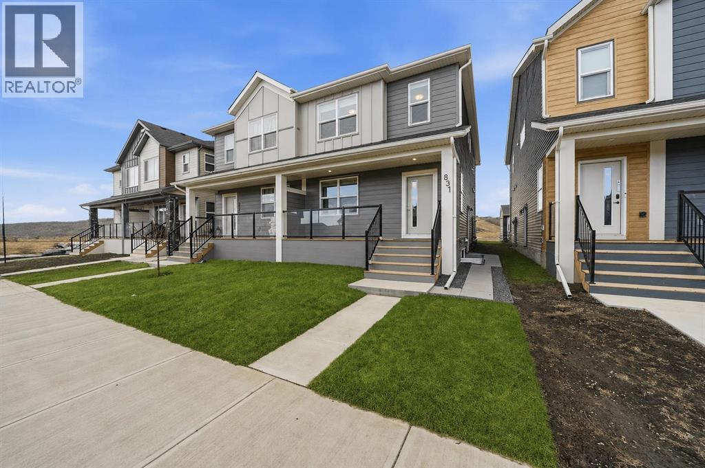 831 Wolf Willow Boulevard SE - 37