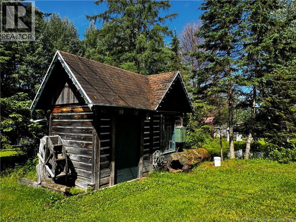 1064 BAISLEY Road - 16