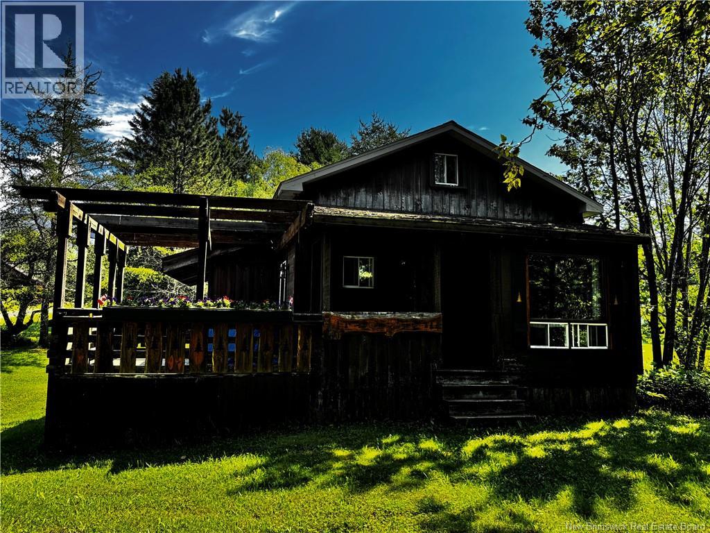 1064 BAISLEY Road - 36