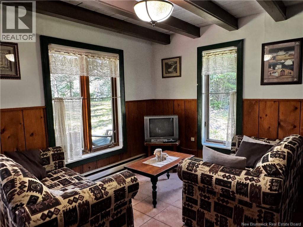 1064 BAISLEY Road - 20
