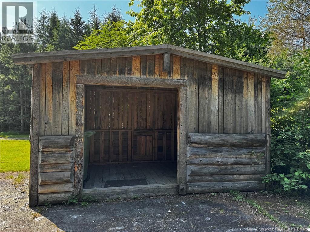 1076 BAISLEY Road - 10