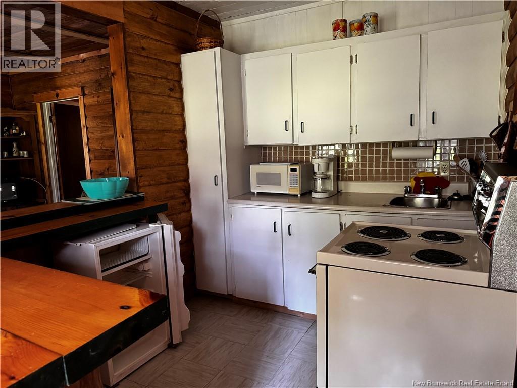 1076 BAISLEY Road - 37