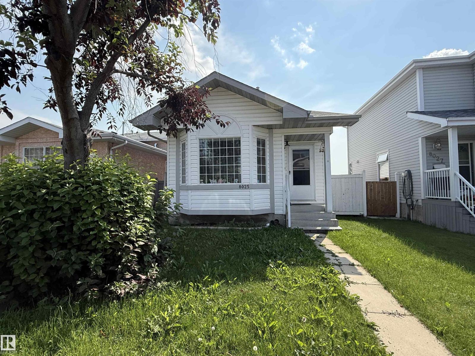8025 15A AV NW, Satoo, Edmonton photo 2