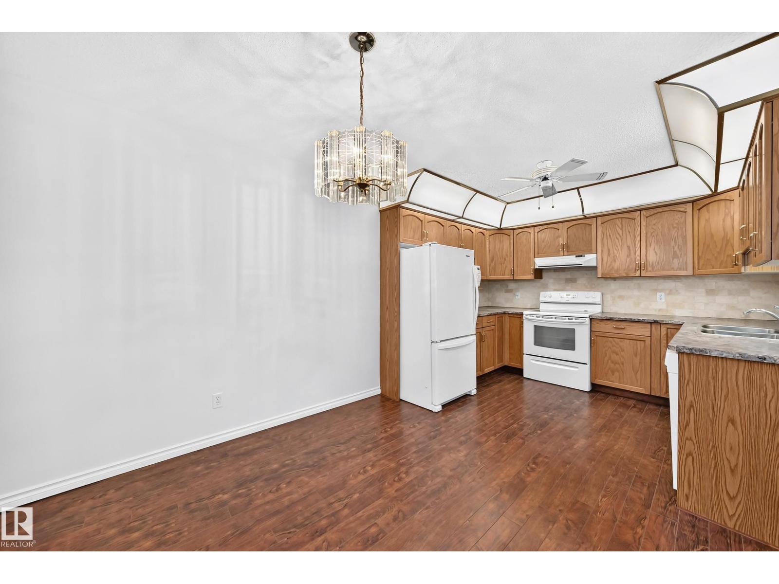 #109 10945 21 AV NW - 13