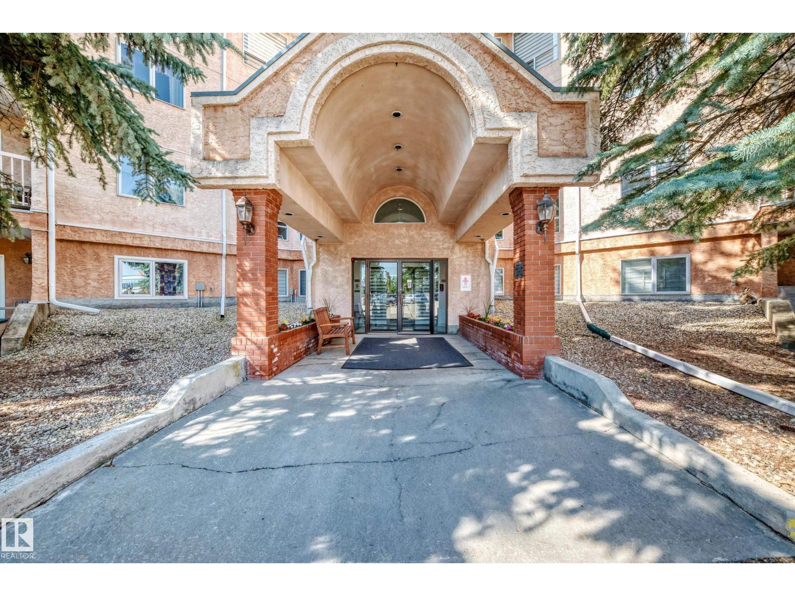 #109 10945 21 AV NW, Keheewin, Edmonton photo 2