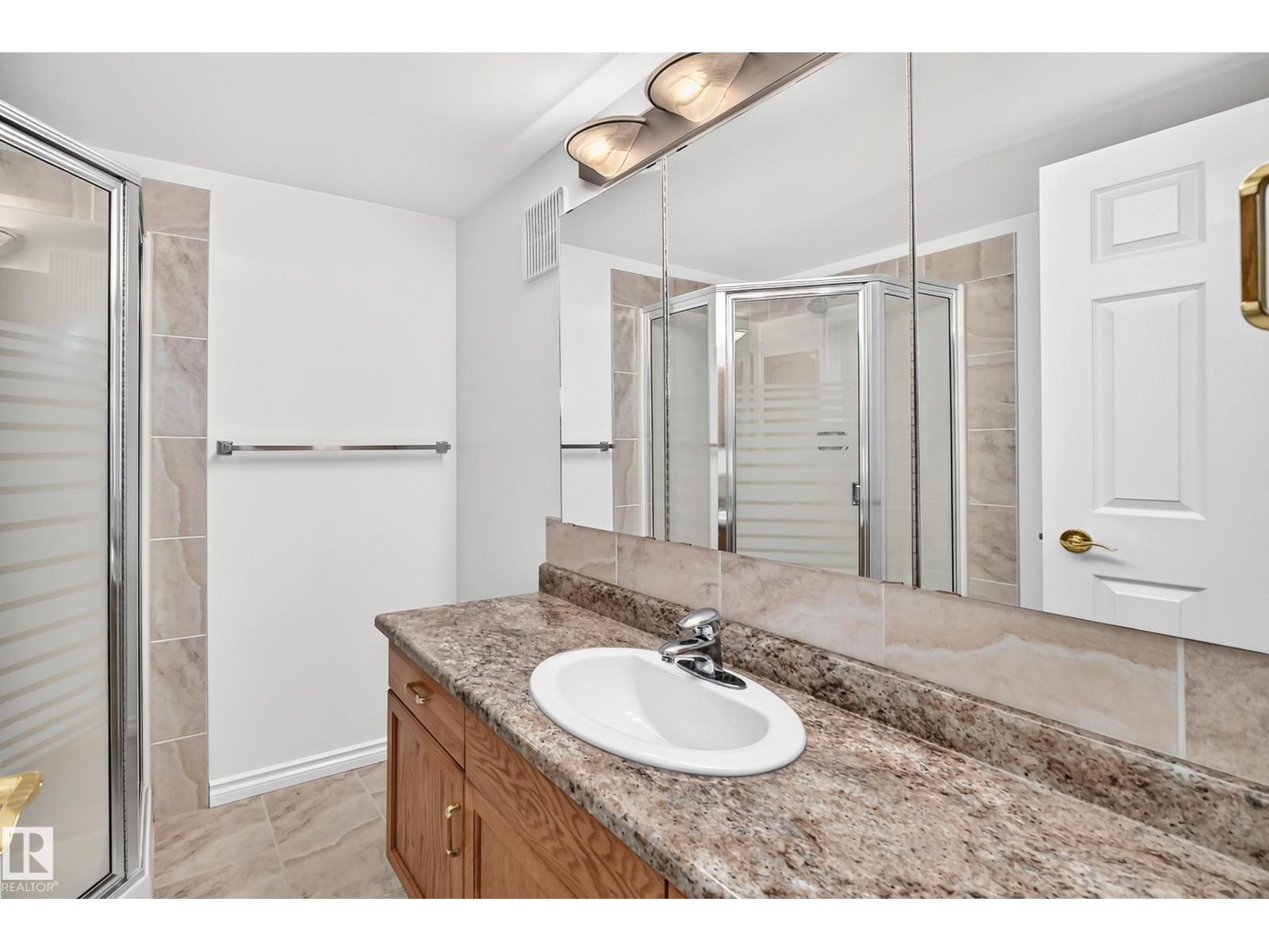 #109 10945 21 AV NW - 20