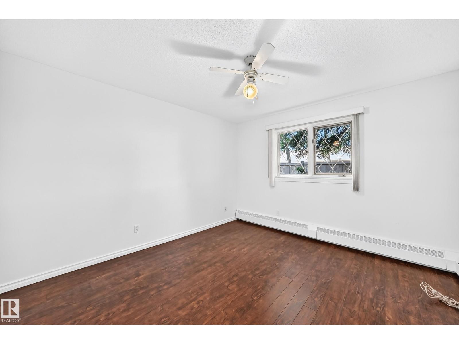 #109 10945 21 AV NW - 24