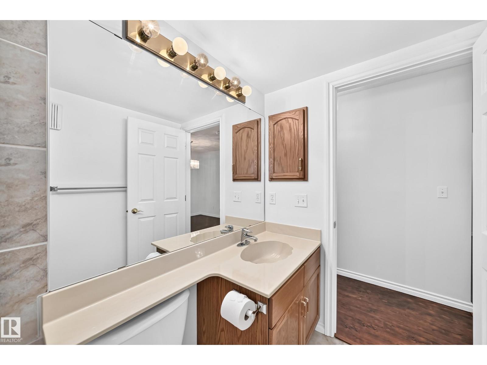 #109 10945 21 AV NW - 27