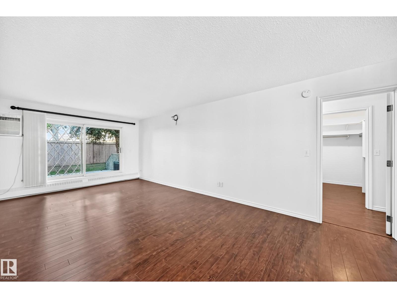 #109 10945 21 AV NW - 5