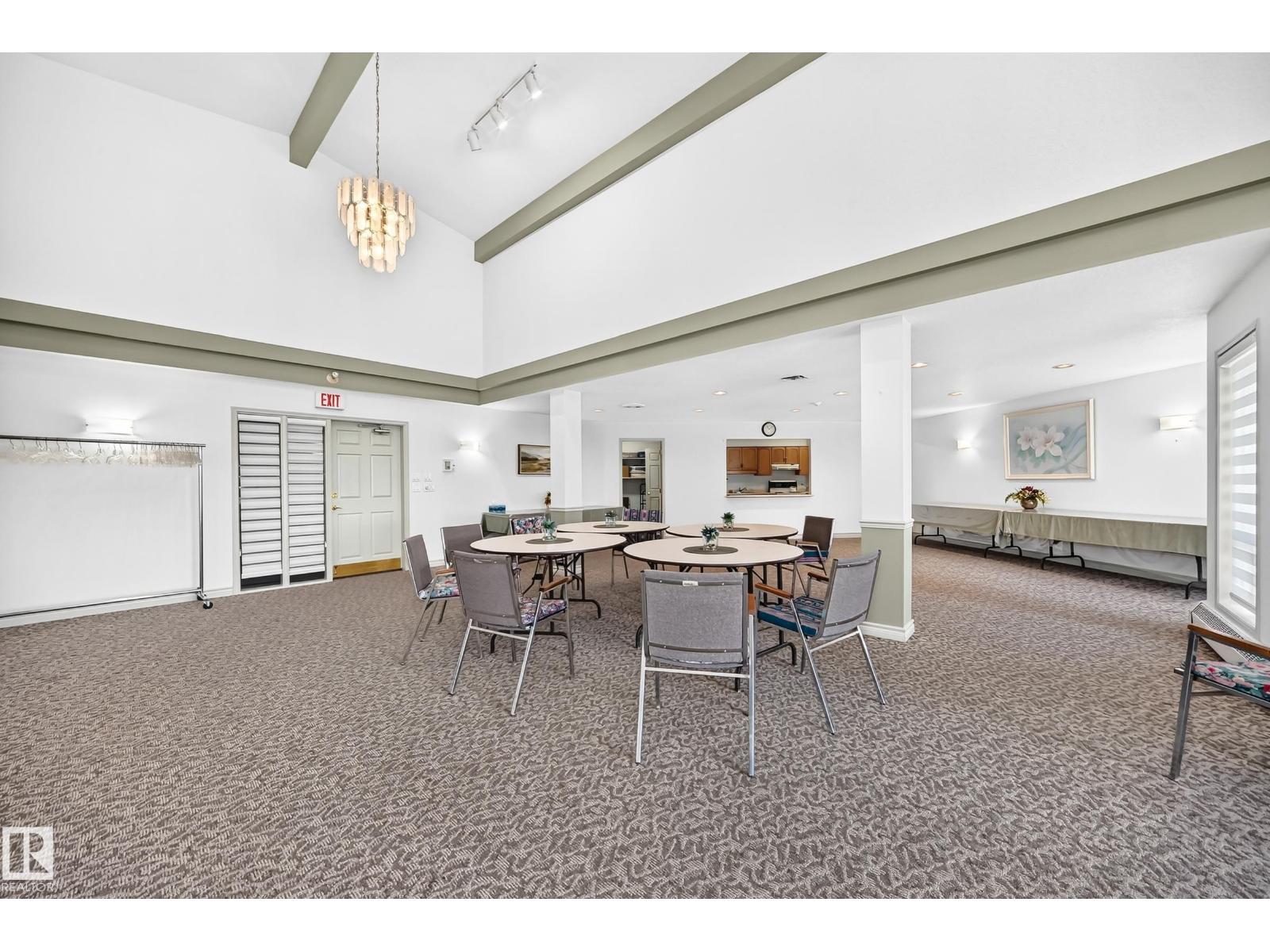#109 10945 21 AV NW - 50