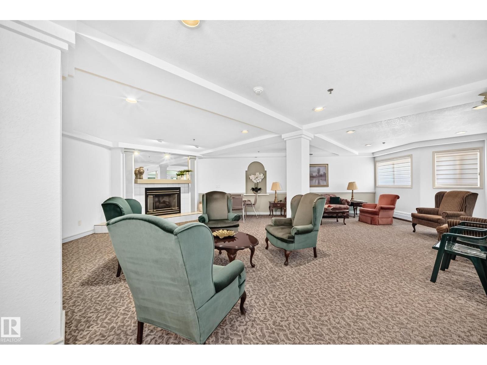 #109 10945 21 AV NW - 52