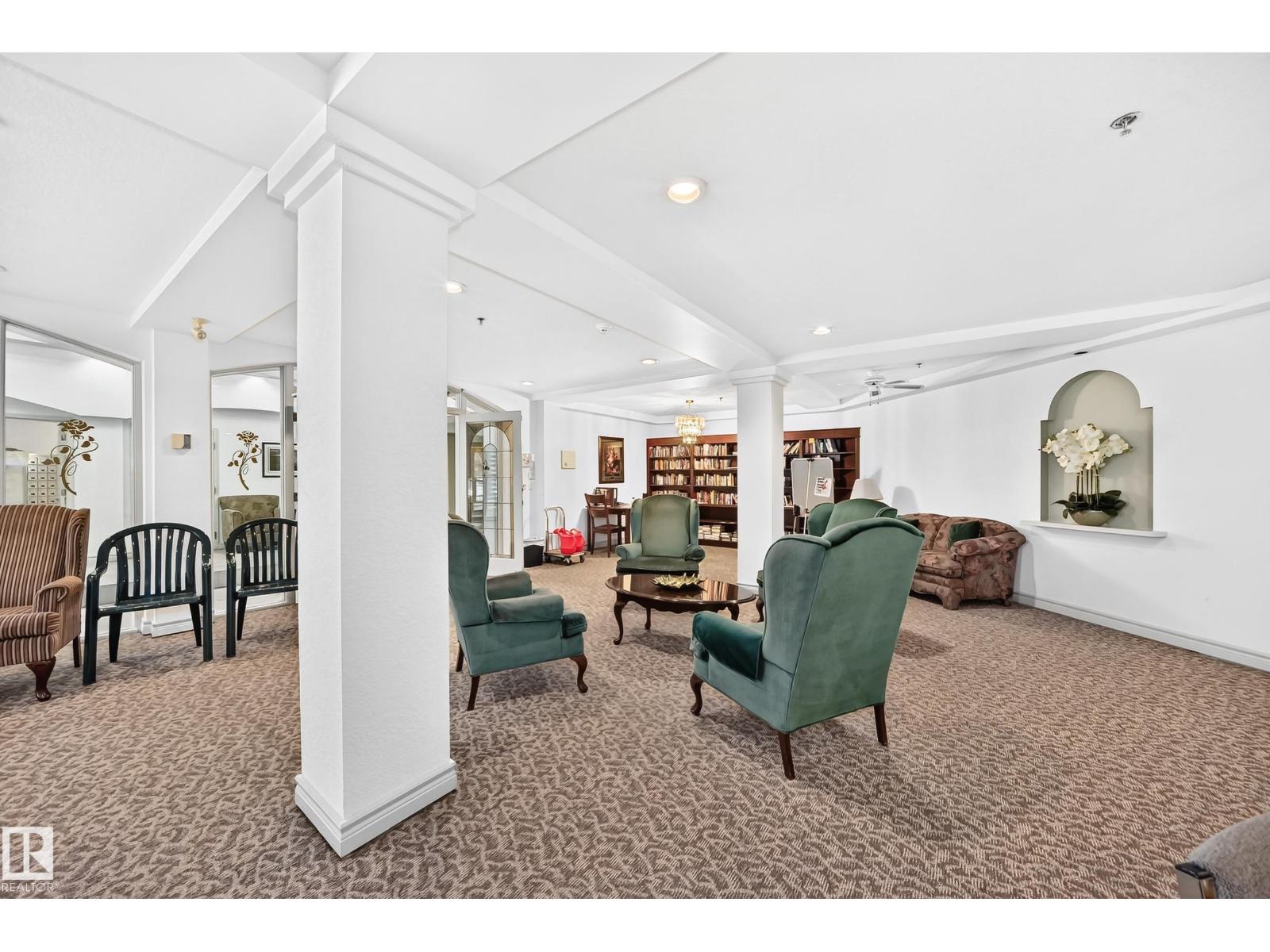 #109 10945 21 AV NW - 53