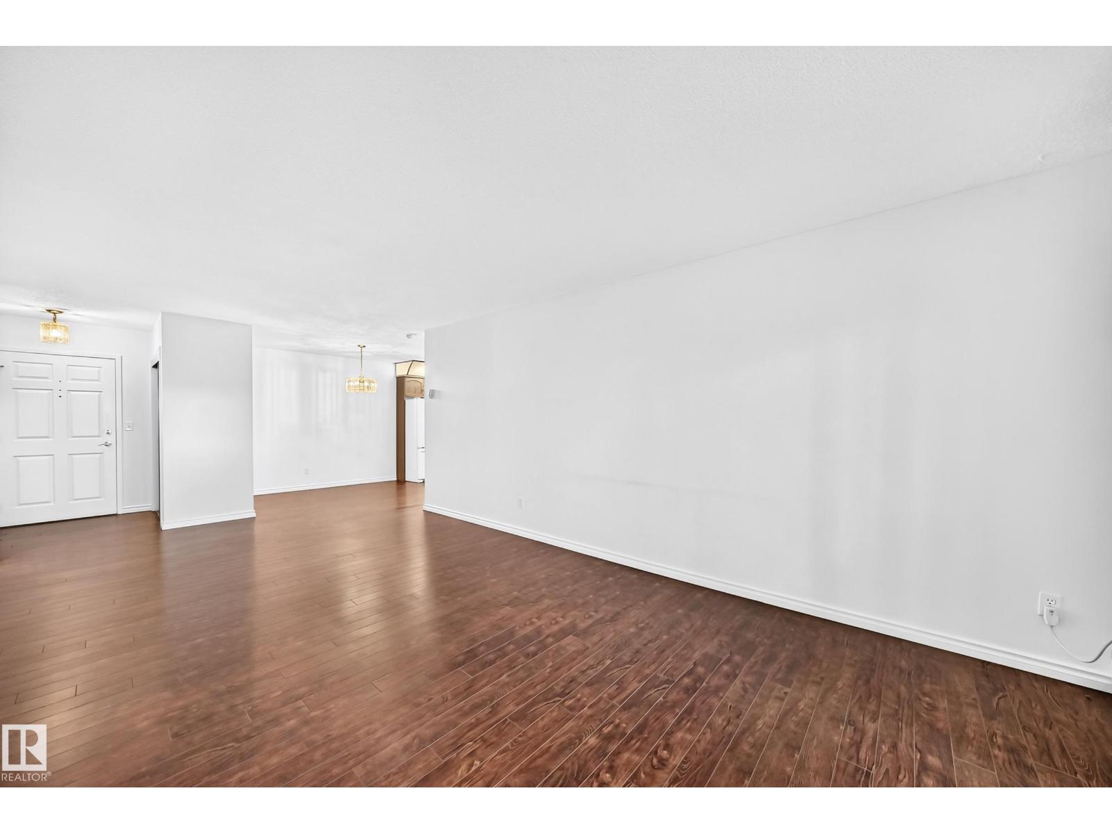 #109 10945 21 AV NW - Image 7
