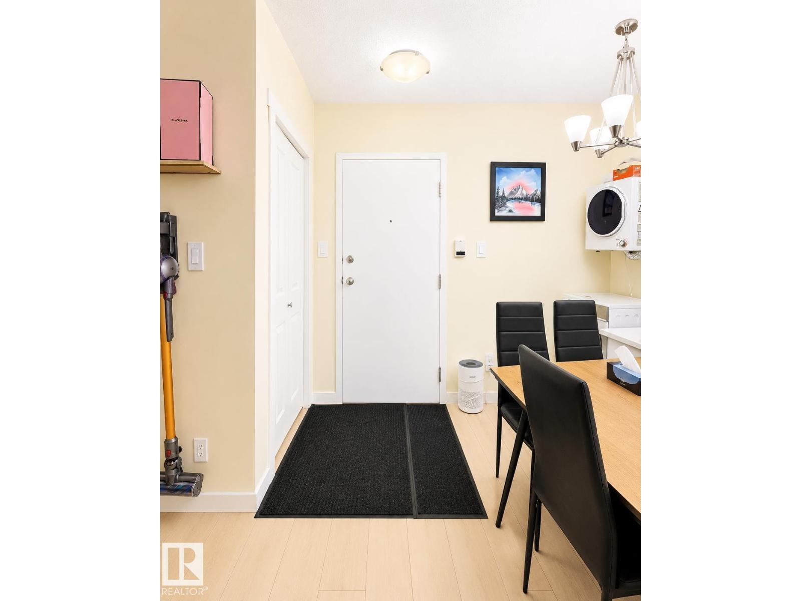 #101 11825 71 ST NW - 21