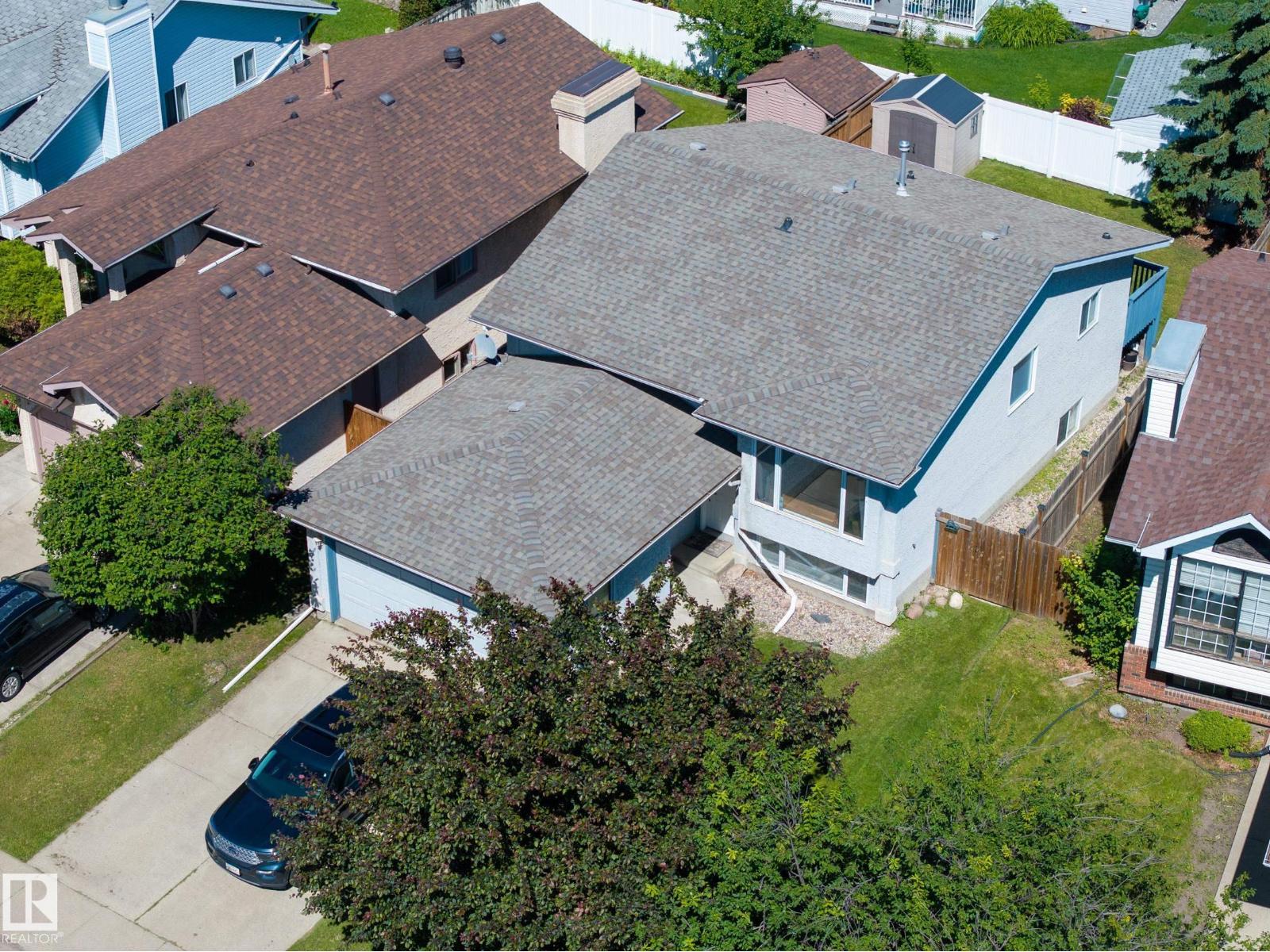 337 Pearson CR NW - 2