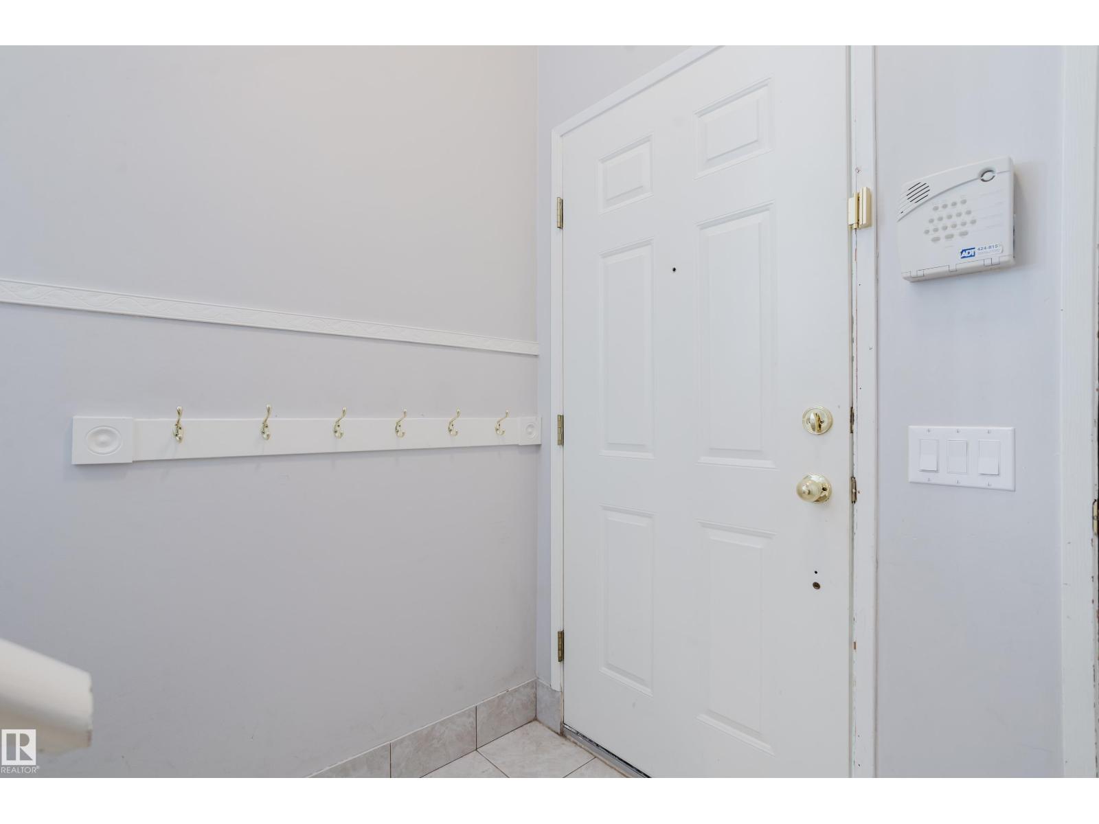 337 Pearson CR NW - 4