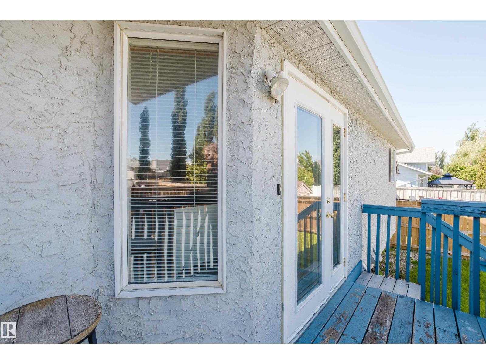 337 Pearson CR NW - 48