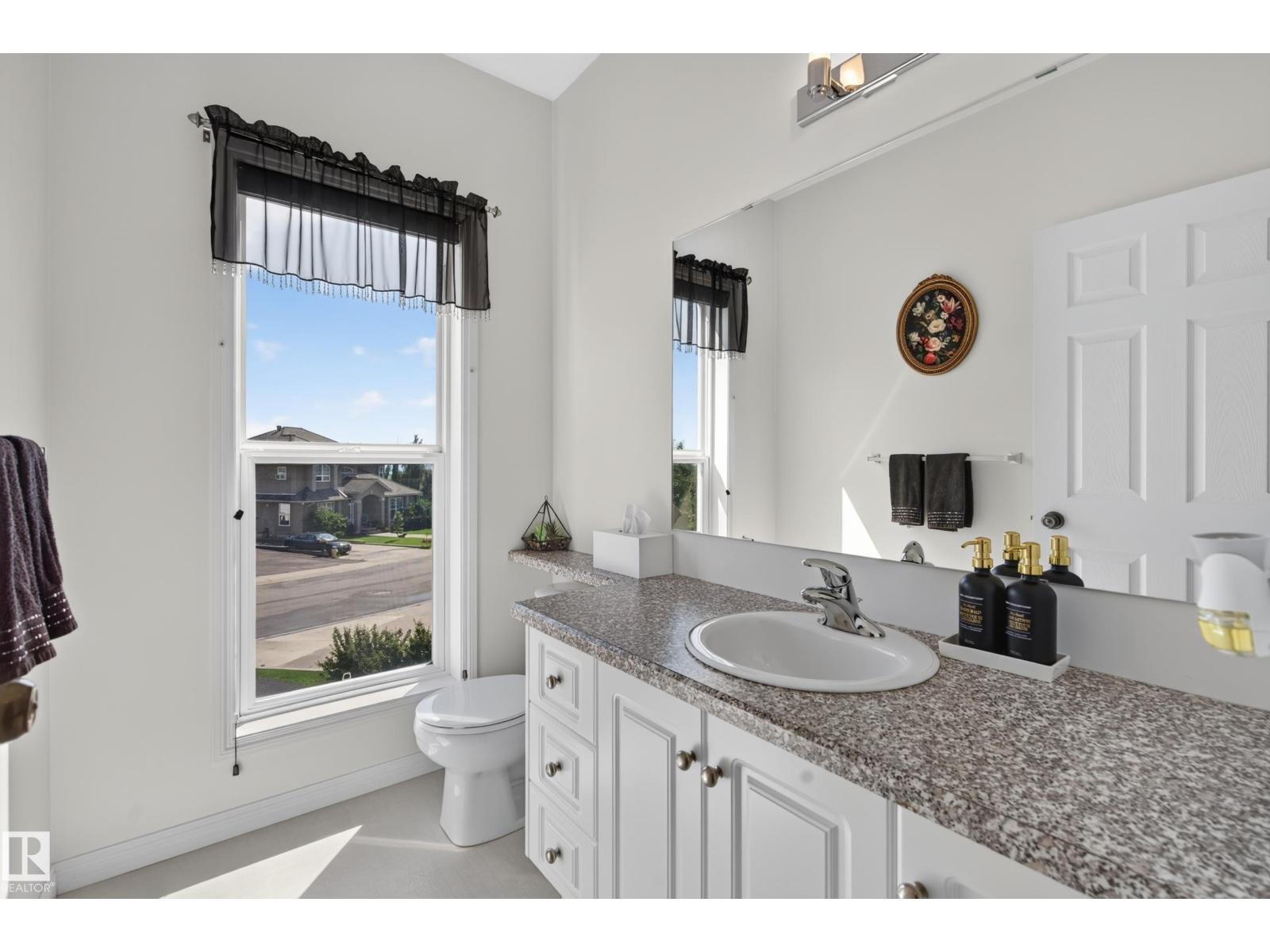 905 26 ST - 32