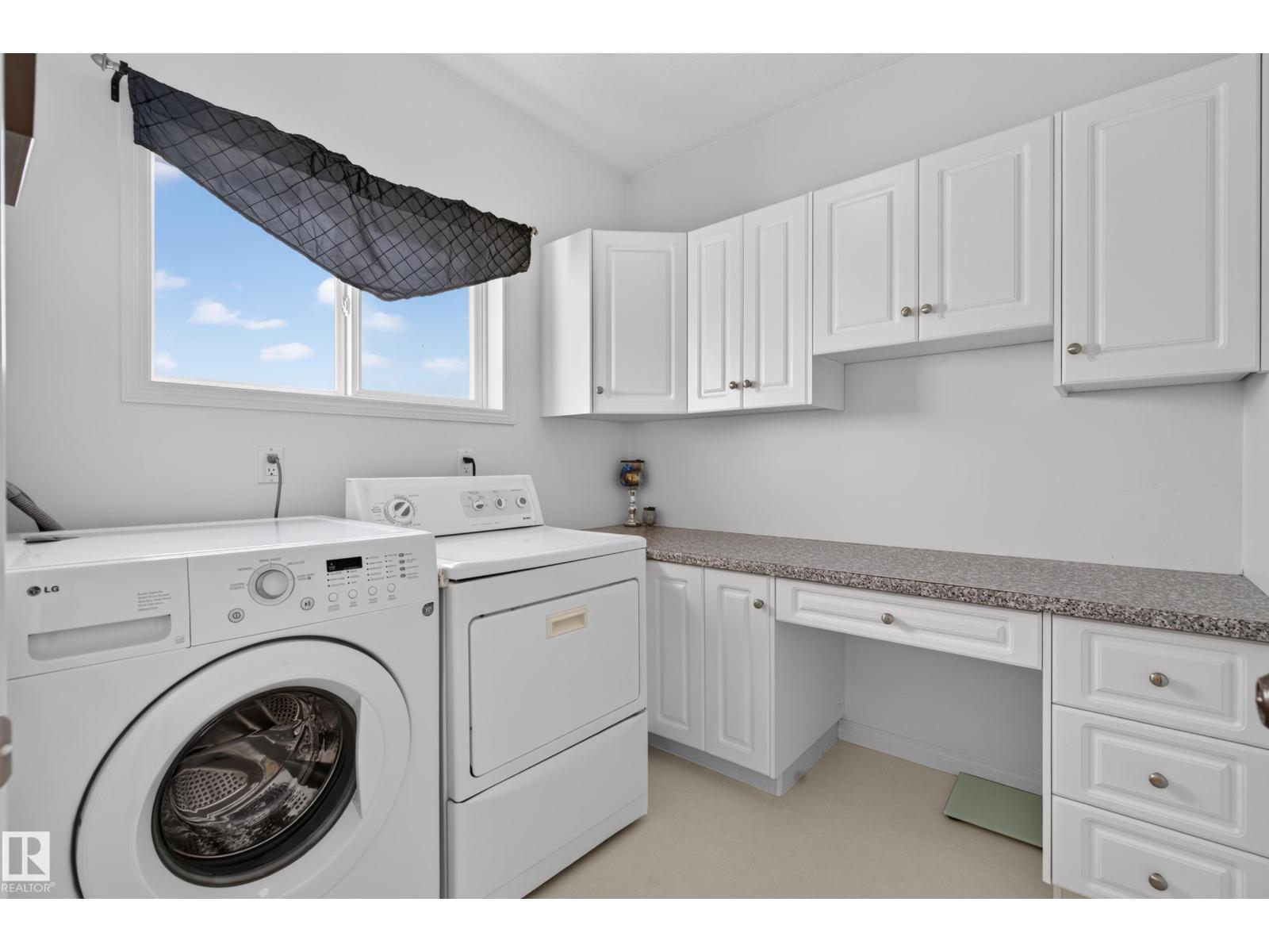 905 26 ST - 33