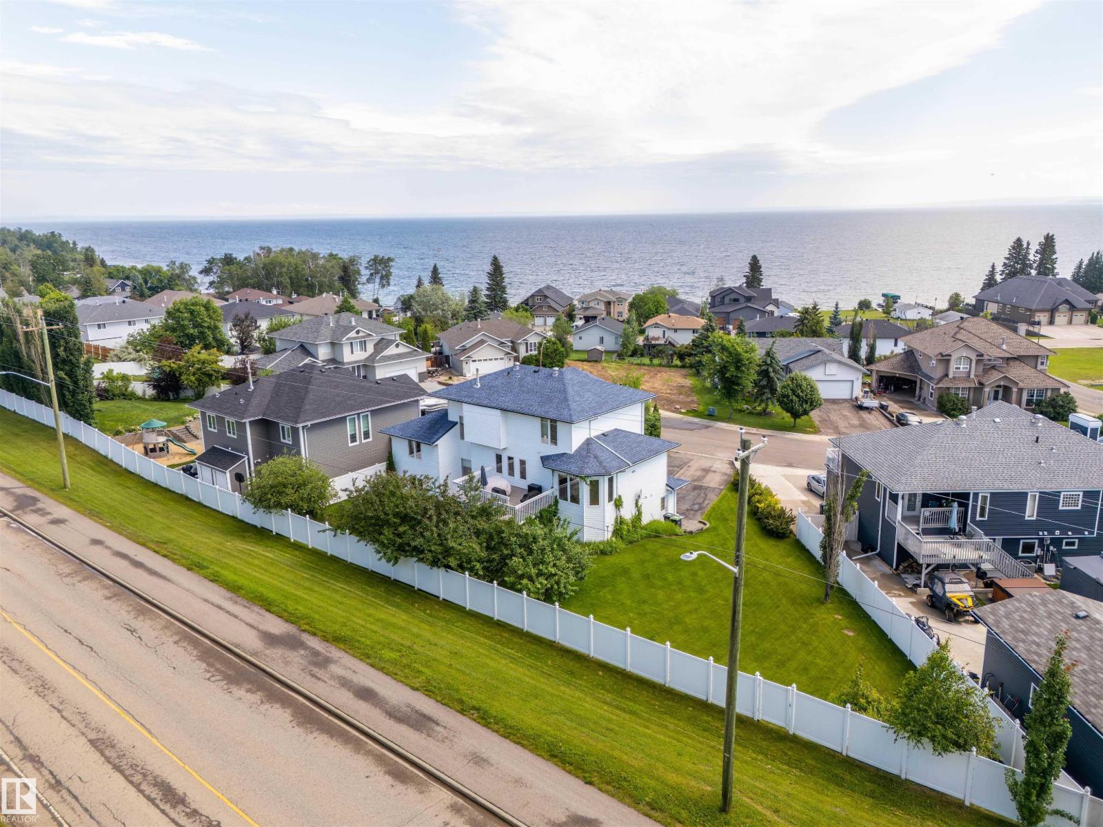 905 26 ST - 57