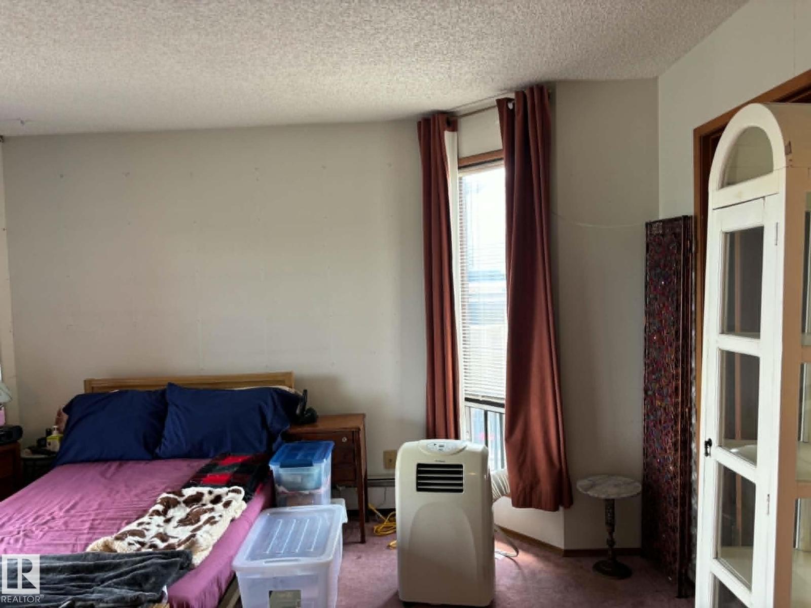 #401 10743 107 ST NW NW - 4