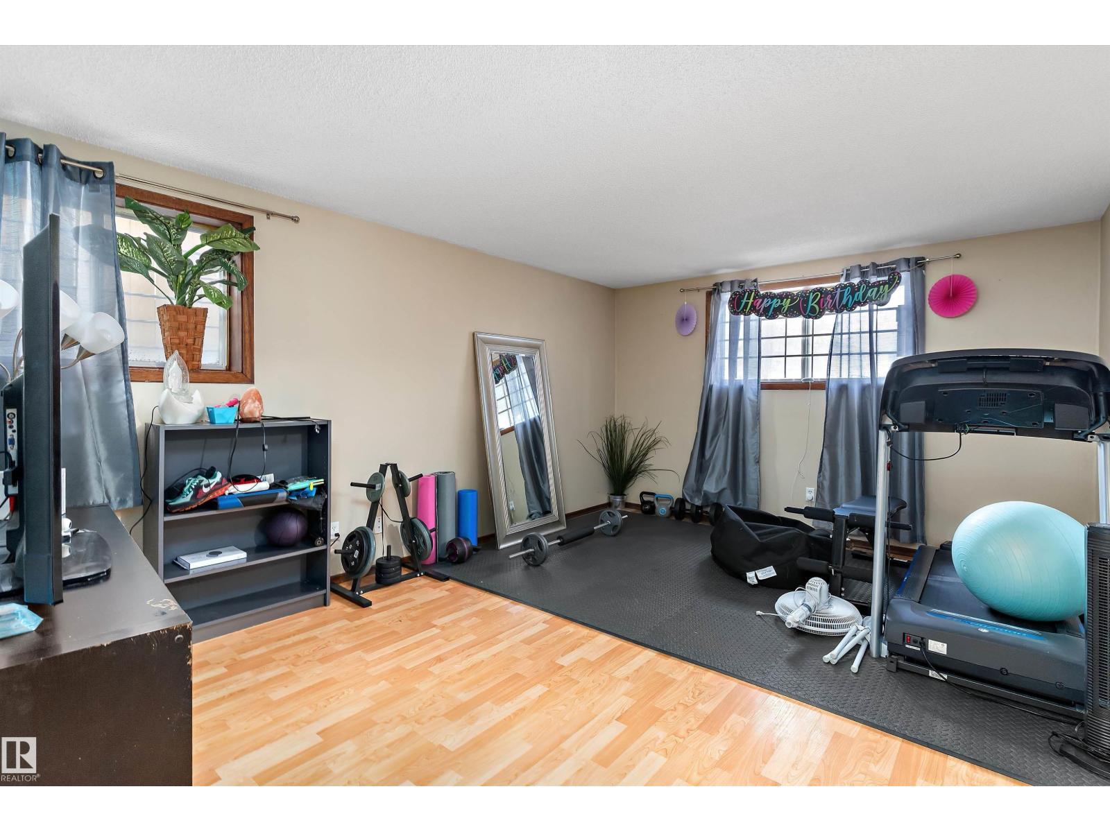 12916 69 ST NW - 38