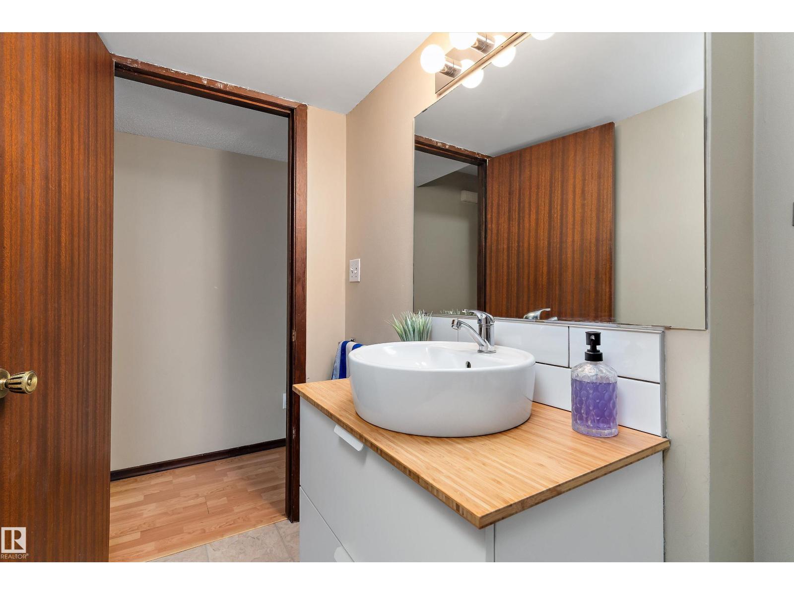 12916 69 ST NW - 37
