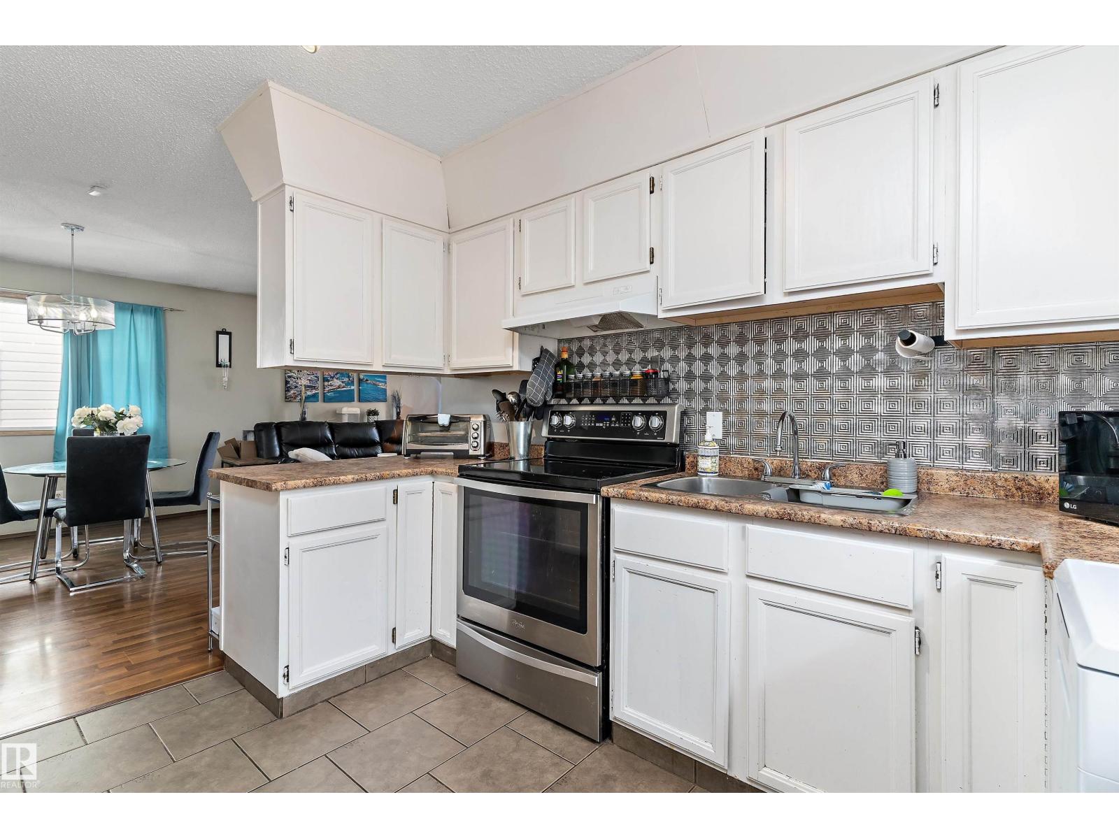 12916 69 ST NW - 5