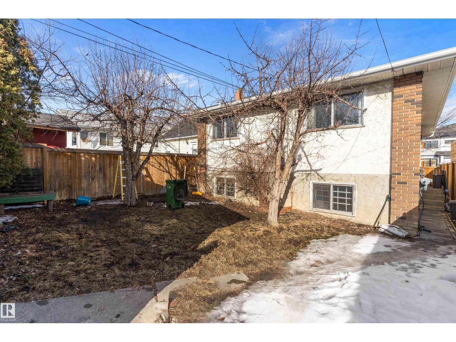 12916 69 ST NW - 42