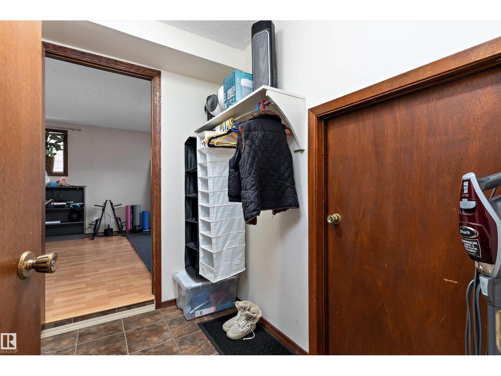 12916 69 ST NW - 41