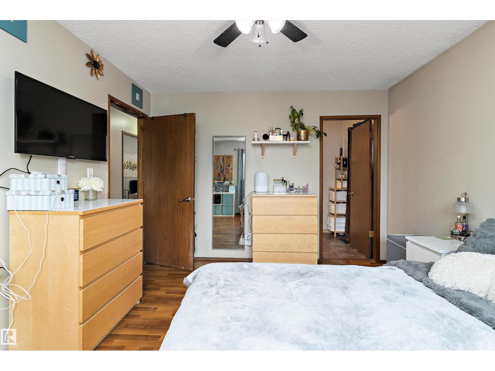 12916 69 ST NW - 24