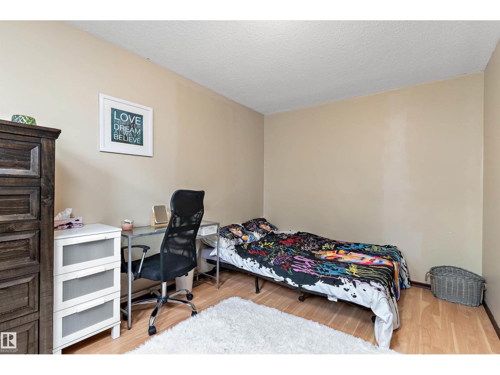12916 69 ST NW - 34