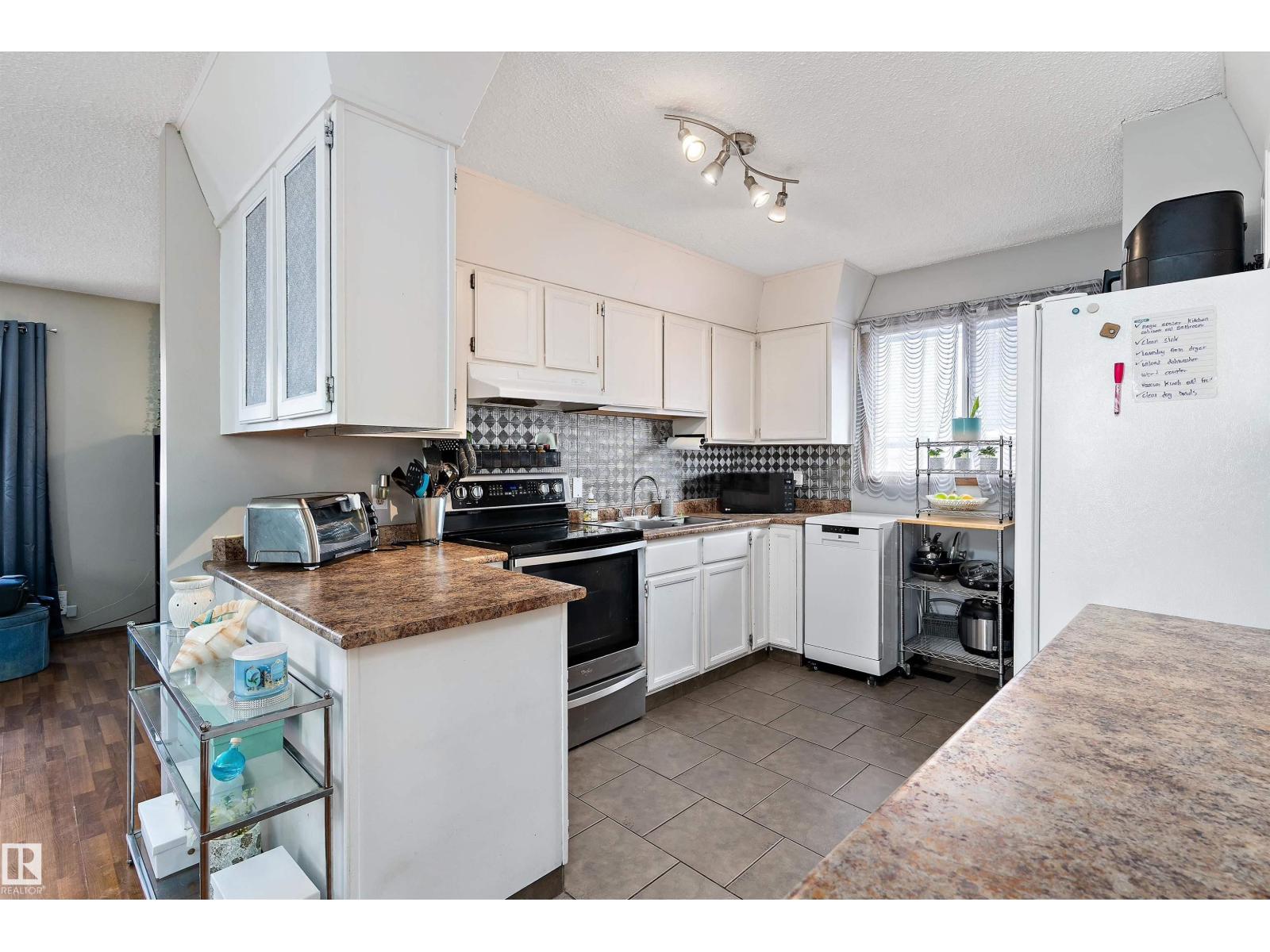 12916 69 ST NW - 1