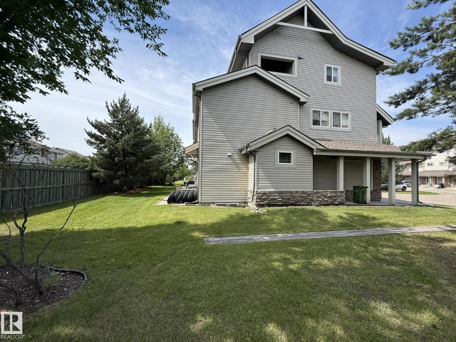#93 12050 17 AV SW - 30