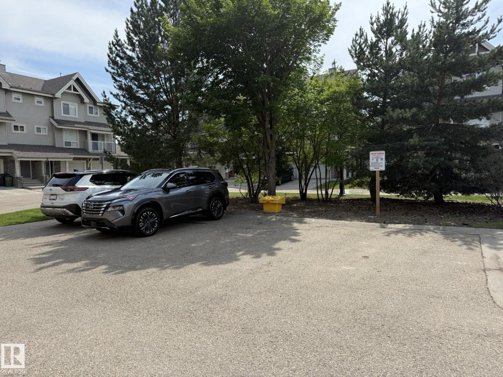 #93 12050 17 AV SW - 43